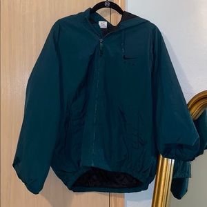 VINTAGE NIKE WINDBREAKER